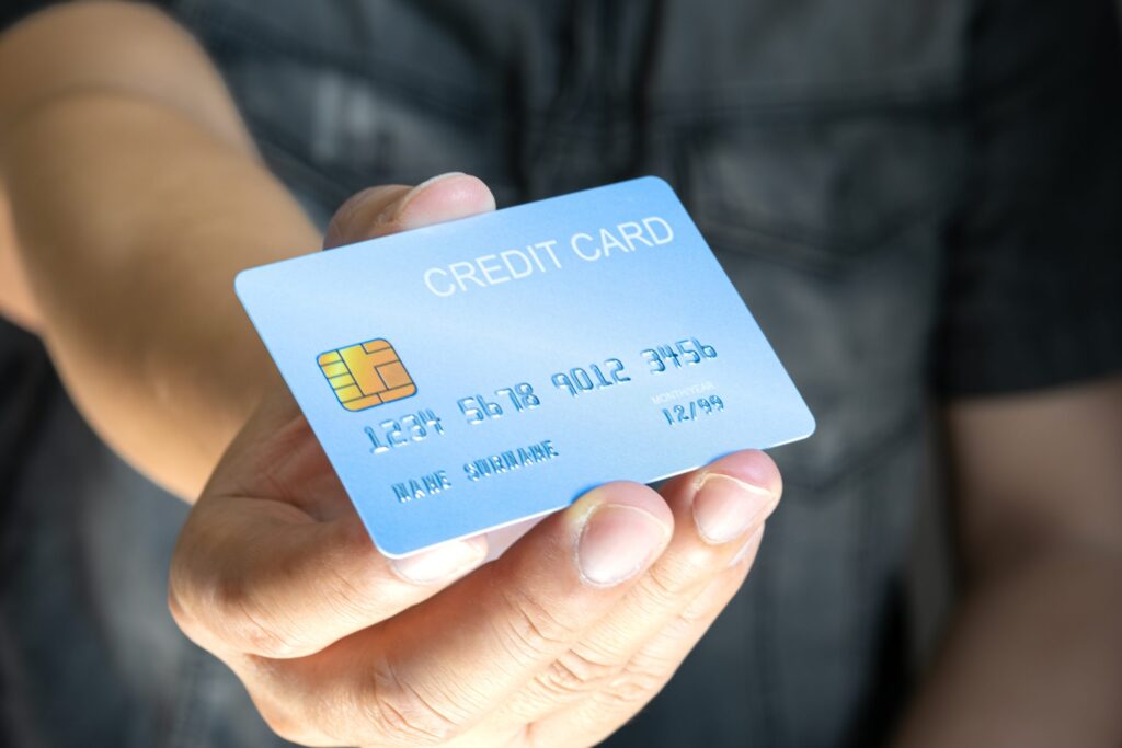 how to use credit cards without getting into debt. Discover smart credit card habits, budgeting strategies, and financial tips to build credit while avoiding costly mistakes.
